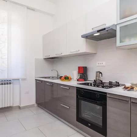 Apartment 3 Bedroom Awesome In Lovran