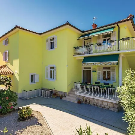 Apartment 3 Bedroom Awesome In Lovran